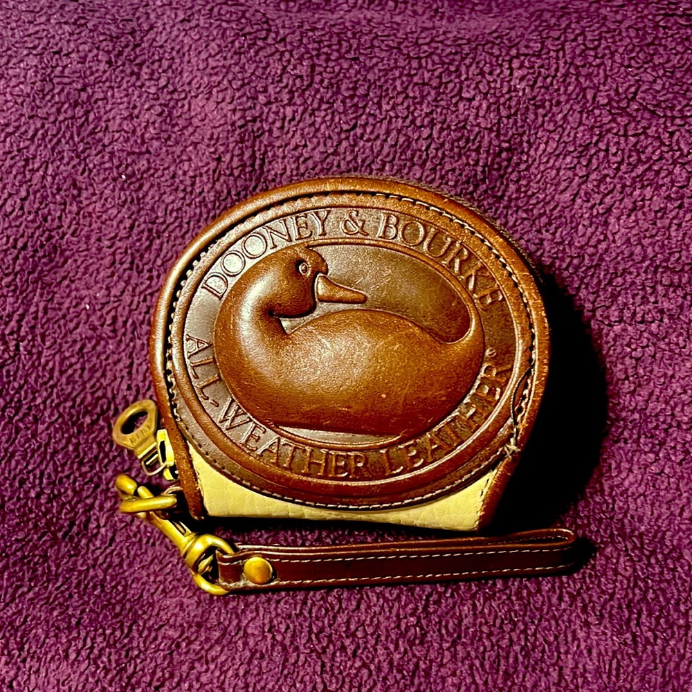 Vintage Dooney & Bourke coin purse